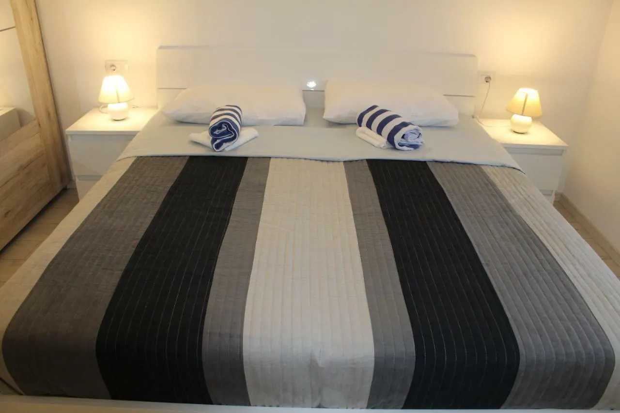 Ferienwohnung Casa Rados Fažana Apartment